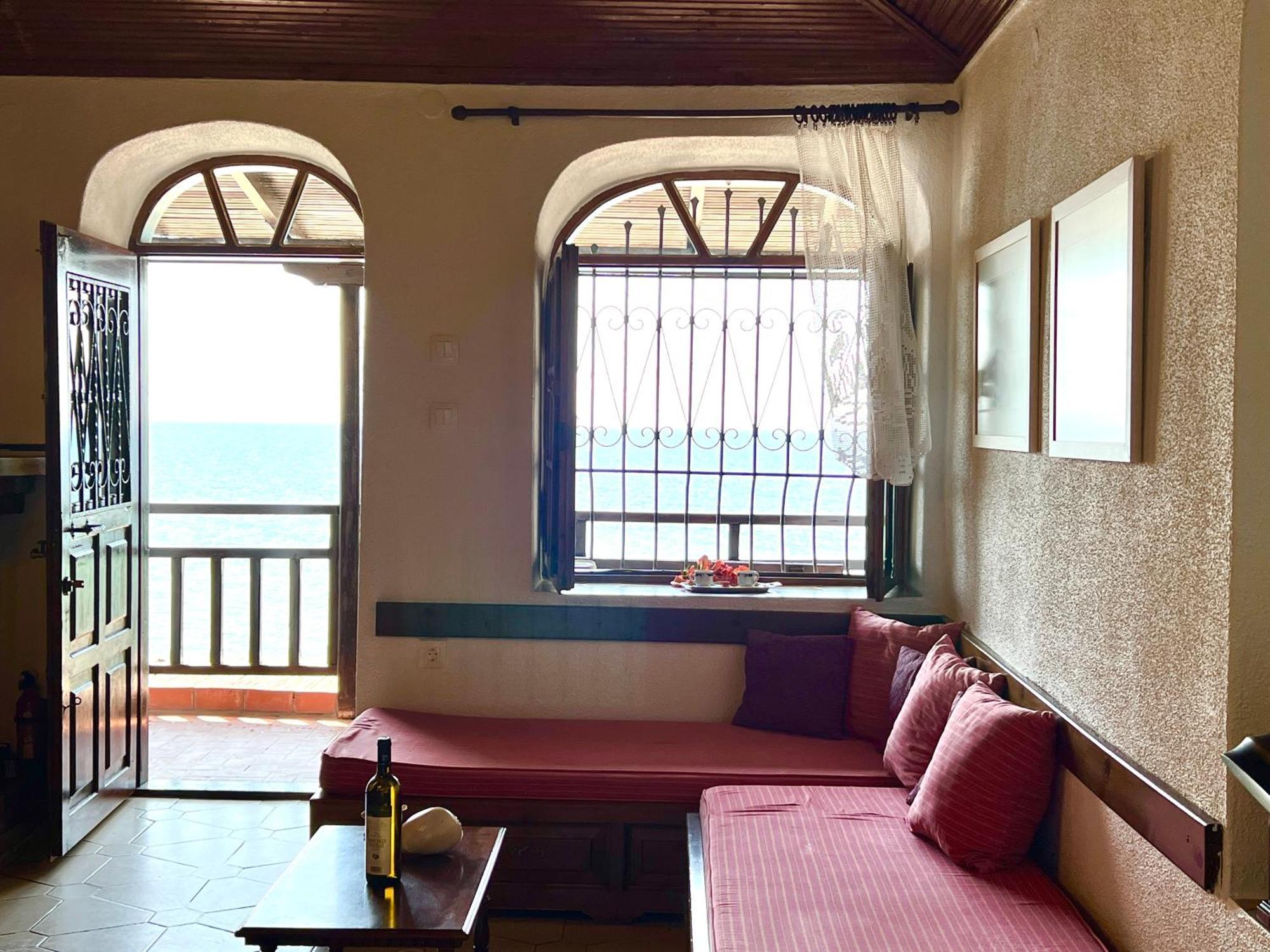 The House By The Sea Daire Metamorfosi  Dış mekan fotoğraf